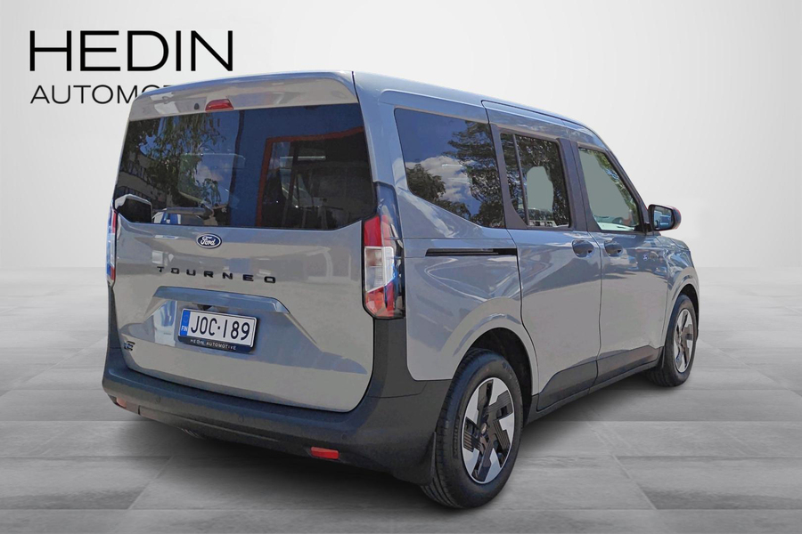 Ford Tourneo Courier vaihtoauto