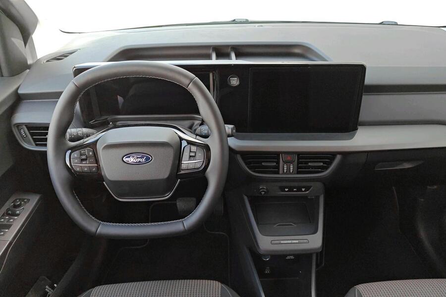 Ford Tourneo Courier vaihtoauto