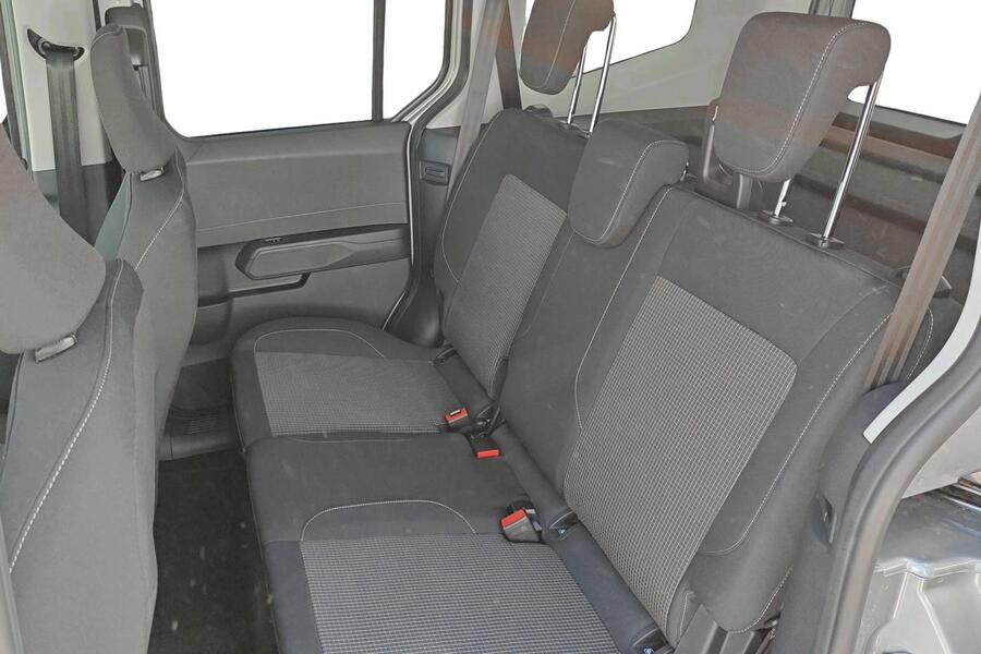 Ford Tourneo Courier vaihtoauto