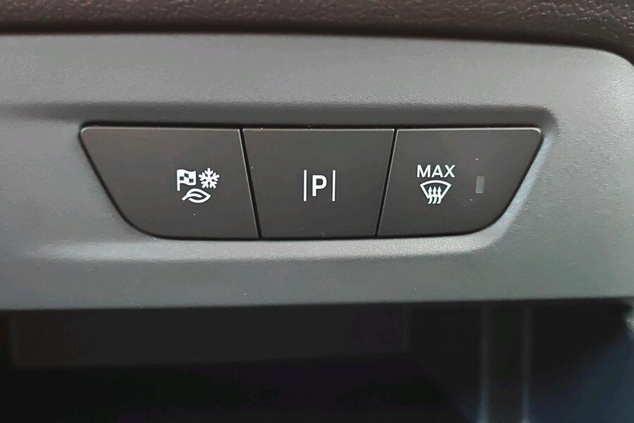 Ford Tourneo Courier vaihtoauto