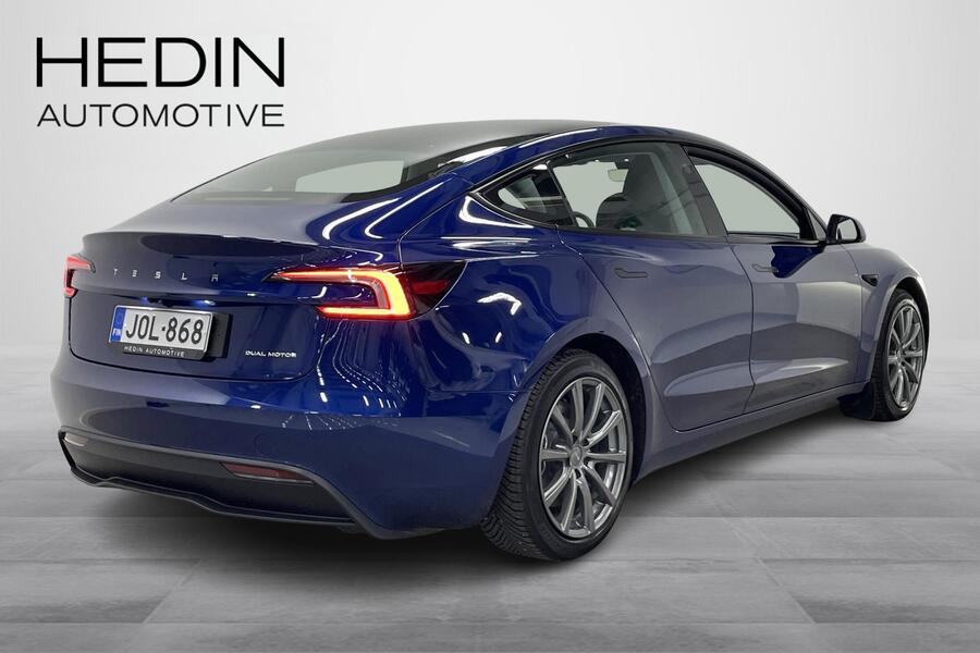 Tesla Model 3 vaihtoauto