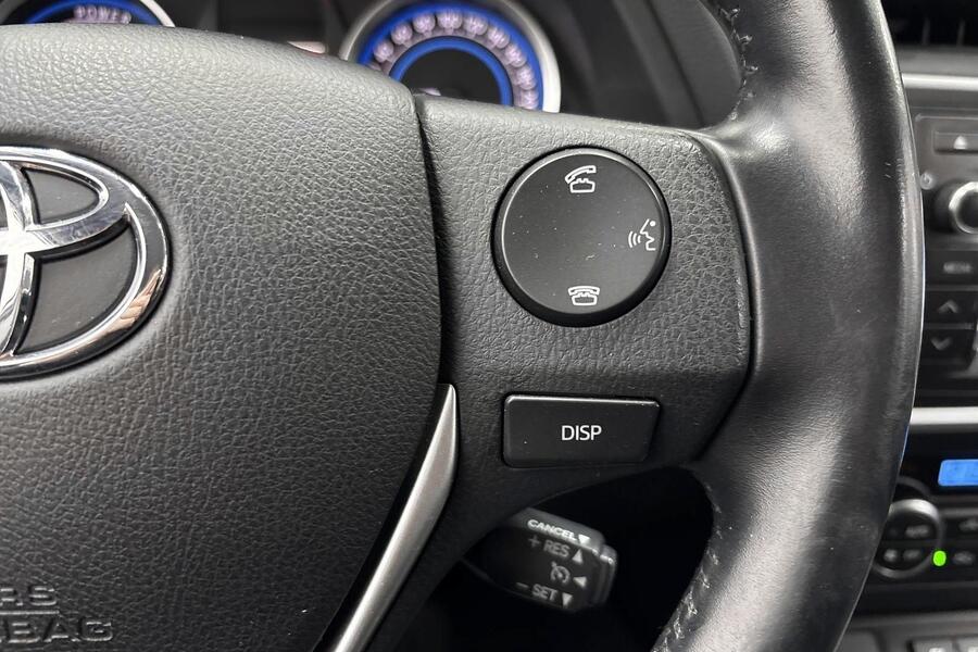 Toyota Auris vaihtoauto