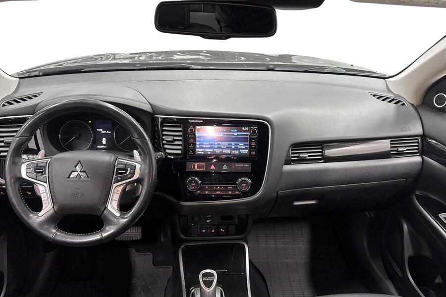 Mitsubishi Outlander PHEV vaihtoauto