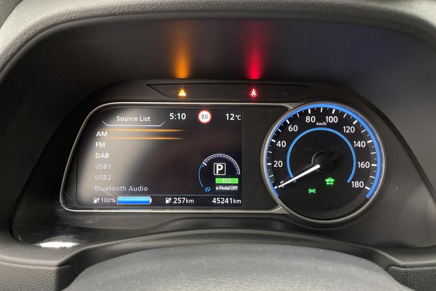 Nissan Leaf vaihtoauto