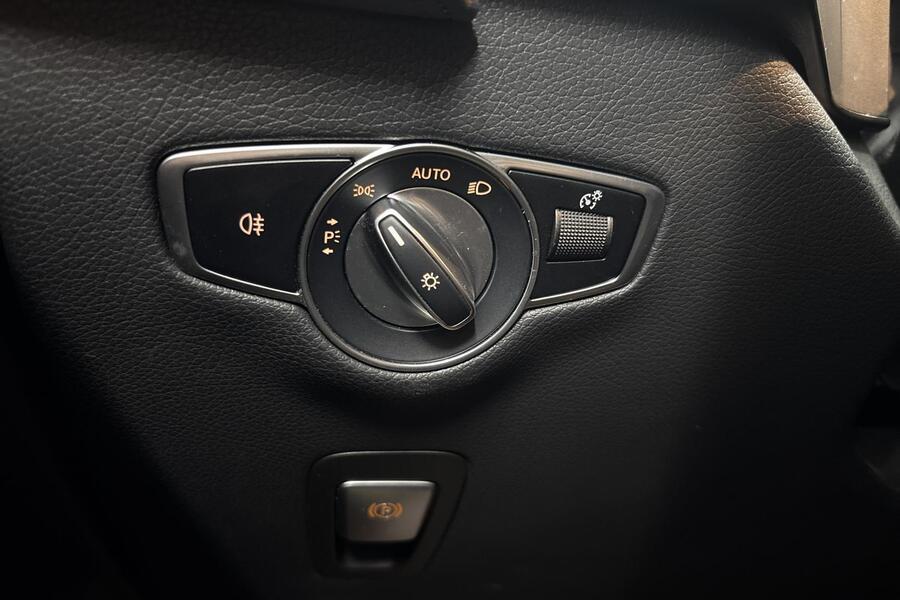 Mercedes-Benz EQC vaihtoauto