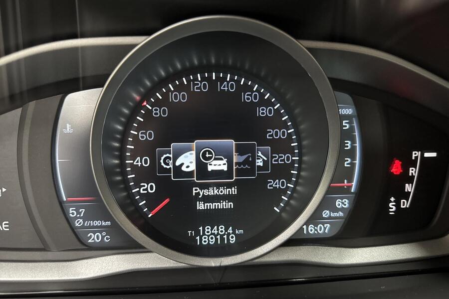 Volvo V70 vaihtoauto