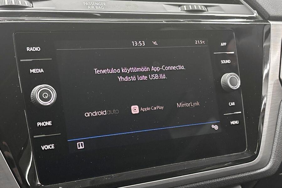 Volkswagen Touran vaihtoauto