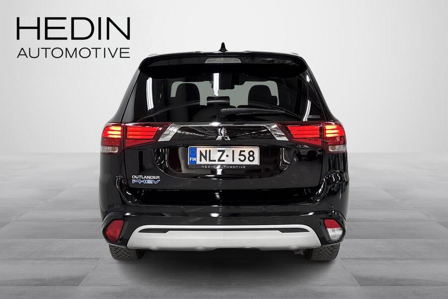 Mitsubishi Outlander PHEV vaihtoauto