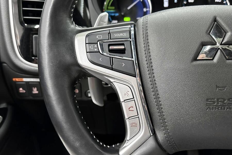 Mitsubishi Outlander PHEV vaihtoauto