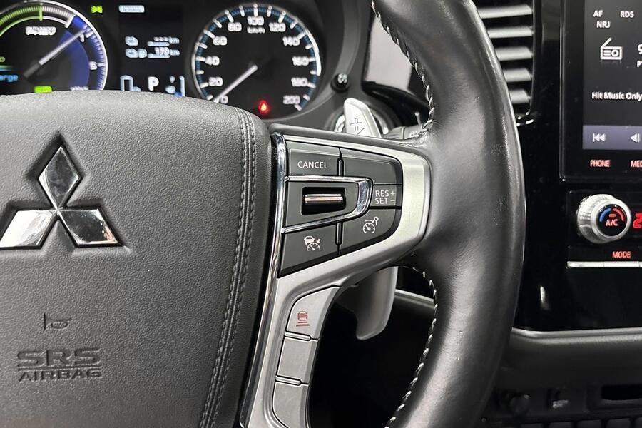 Mitsubishi Outlander PHEV vaihtoauto