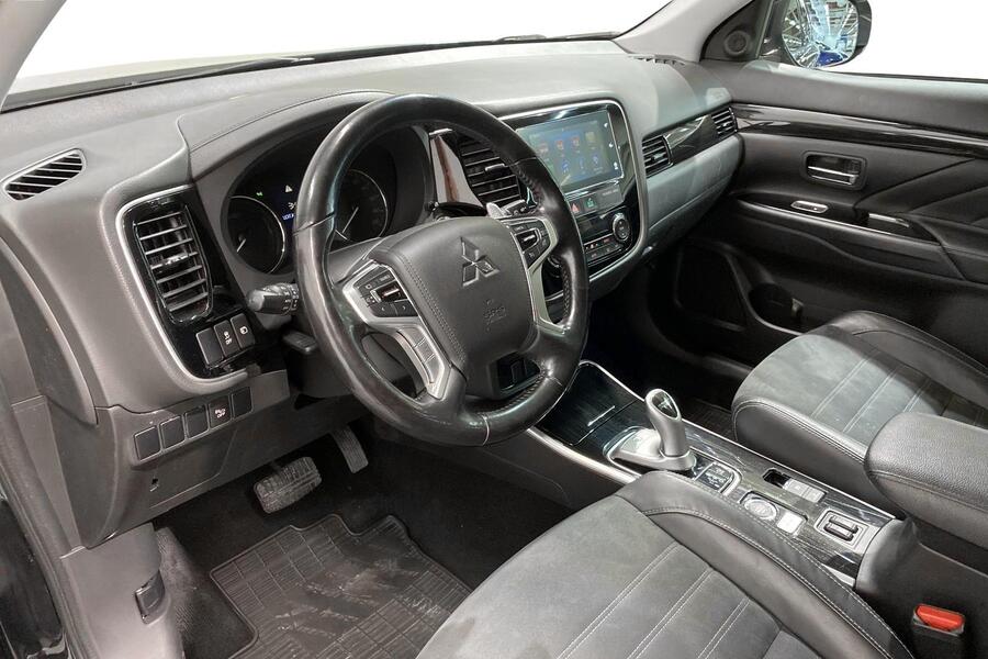Mitsubishi Outlander PHEV vaihtoauto