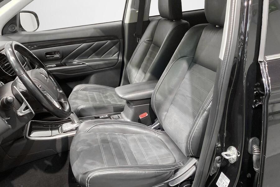 Mitsubishi Outlander PHEV vaihtoauto