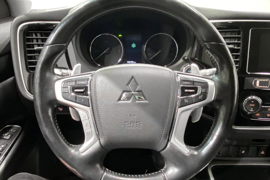 Mitsubishi Outlander PHEV vaihtoauto