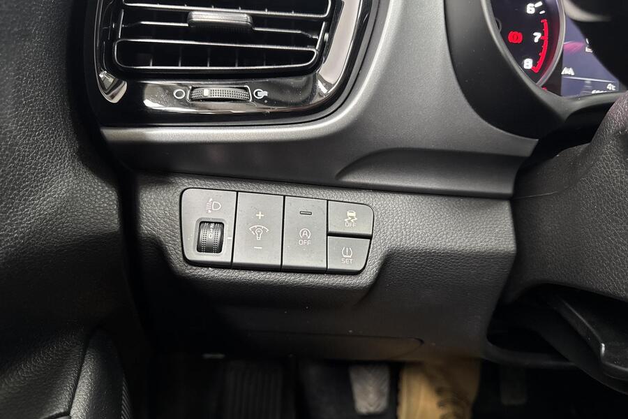 Kia Stonic vaihtoauto