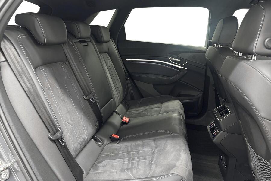 Audi Q8 e-tron vaihtoauto