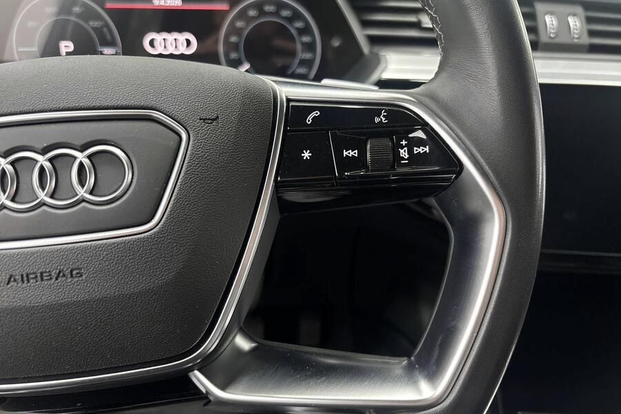 Audi Q8 e-tron vaihtoauto