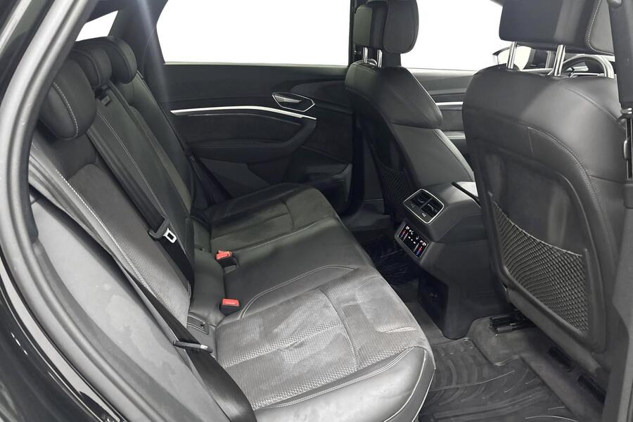 Audi e-tron vaihtoauto