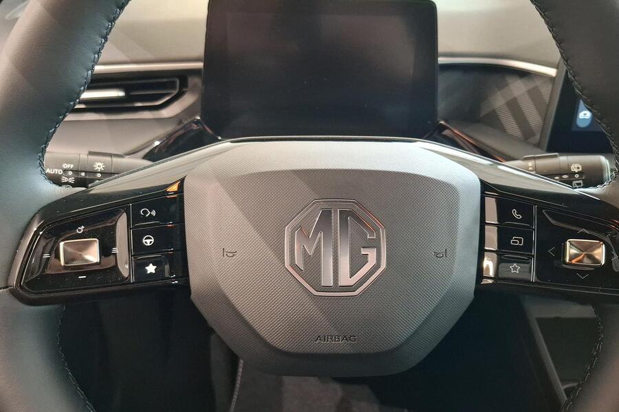 MG MG3 vaihtoauto