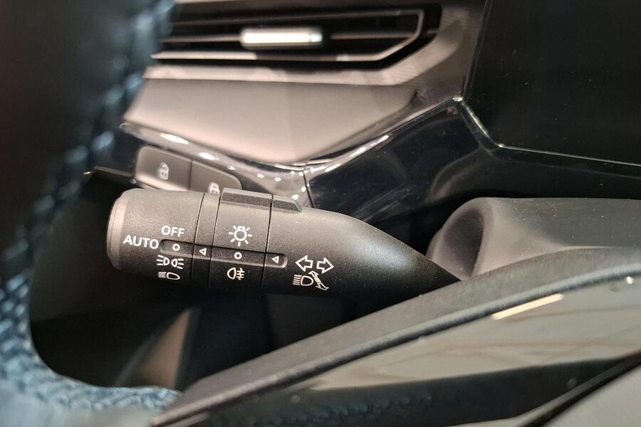 MG MG3 vaihtoauto