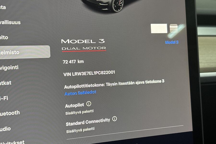 Tesla Model 3 vaihtoauto
