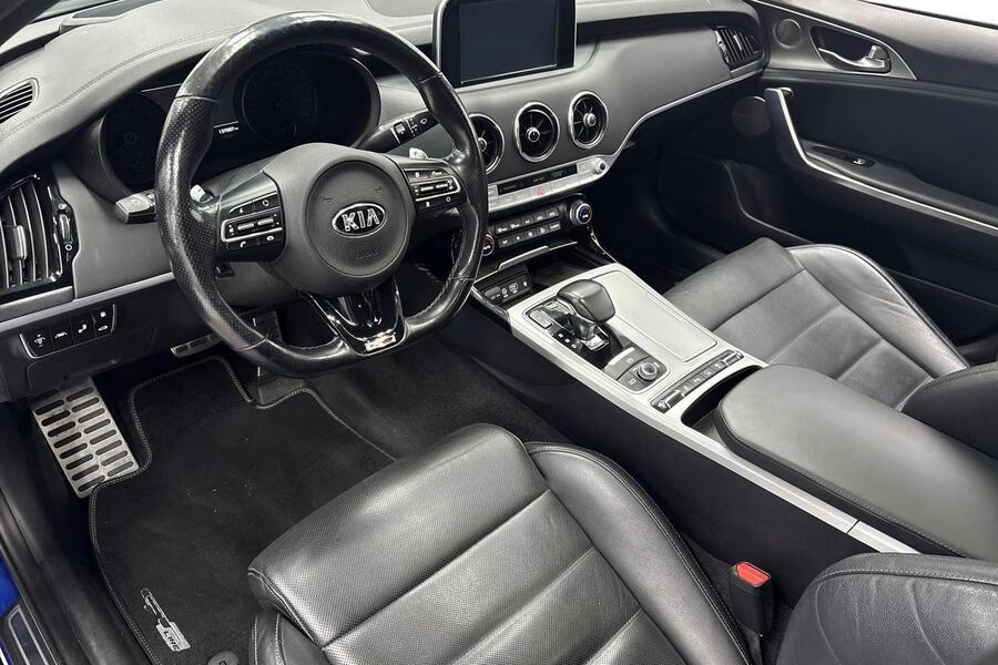 Kia Stinger vaihtoauto