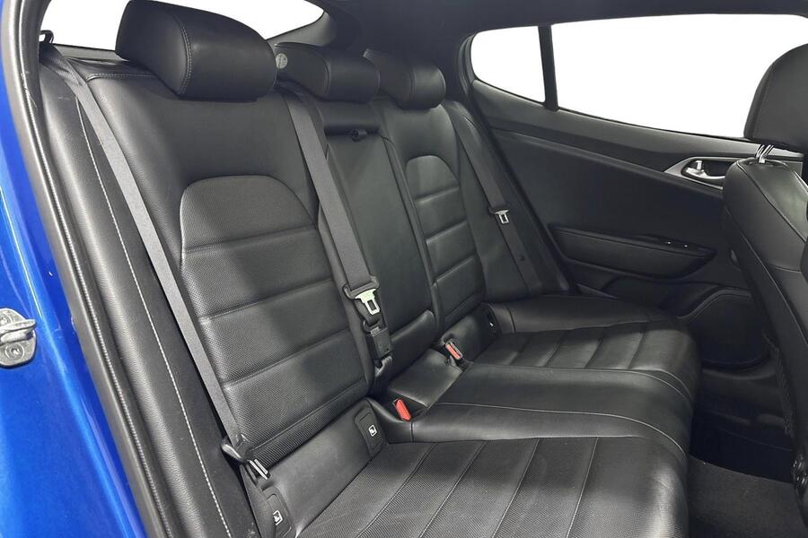 Kia Stinger vaihtoauto