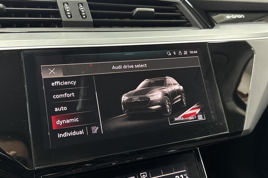 Audi e-tron vaihtoauto