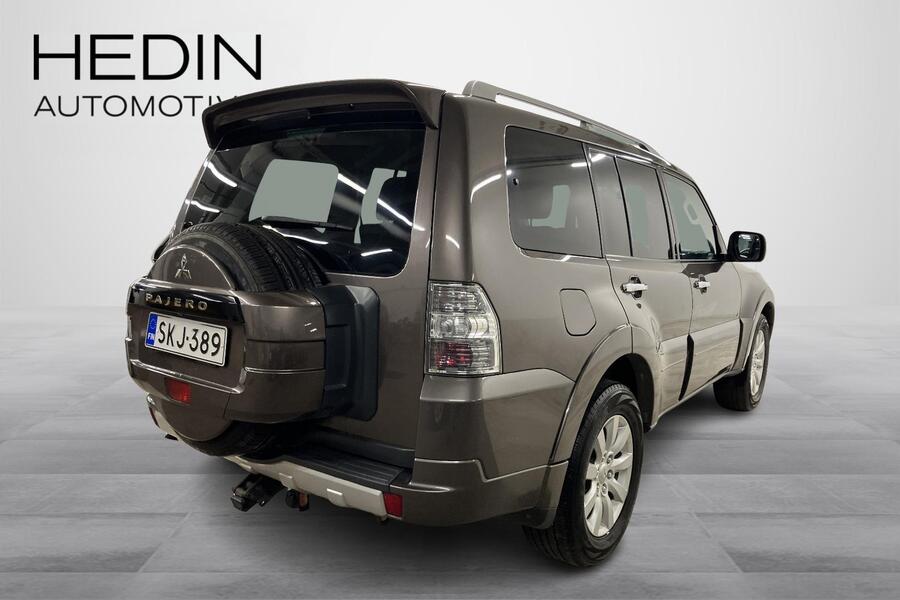 Mitsubishi Pajero vaihtoauto