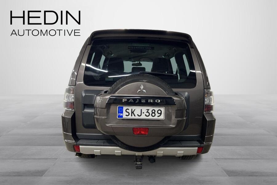 Mitsubishi Pajero vaihtoauto