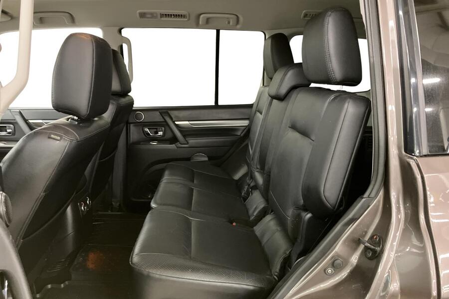 Mitsubishi Pajero vaihtoauto