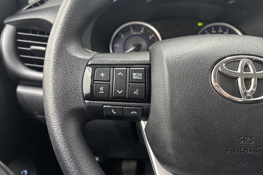 Toyota Hilux vaihtoauto