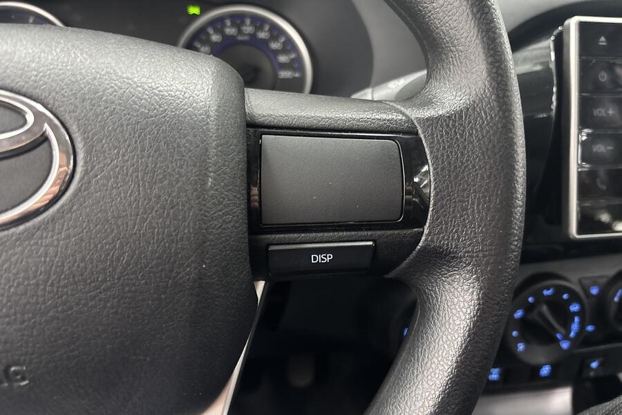 Toyota Hilux vaihtoauto