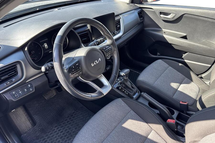 Kia Stonic vaihtoauto