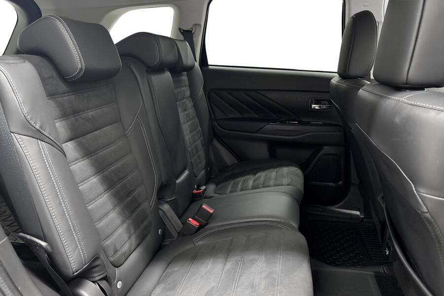 Mitsubishi Outlander PHEV vaihtoauto