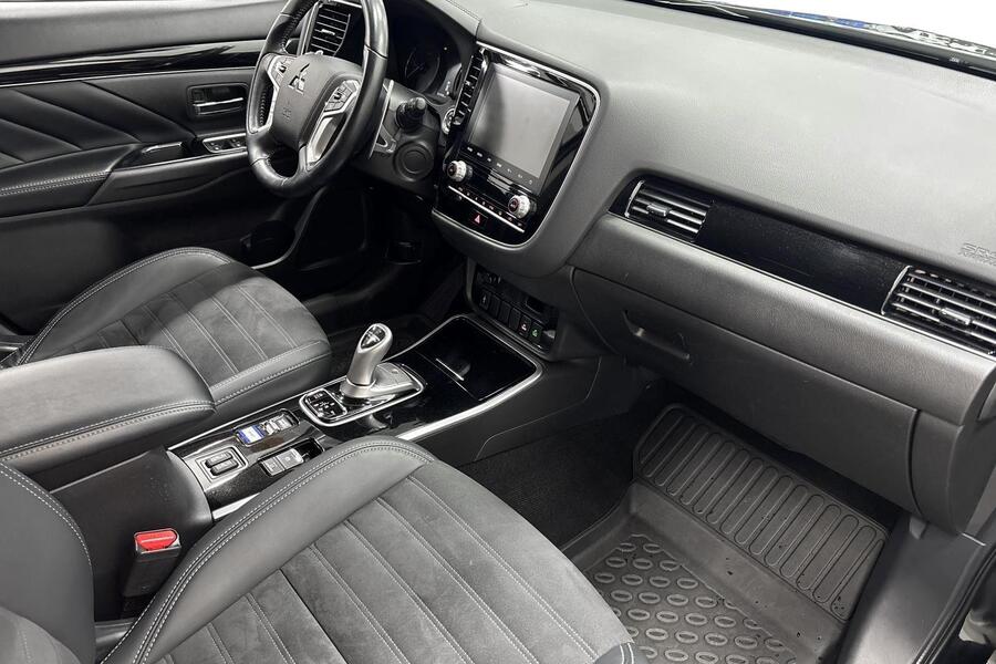 Mitsubishi Outlander PHEV vaihtoauto