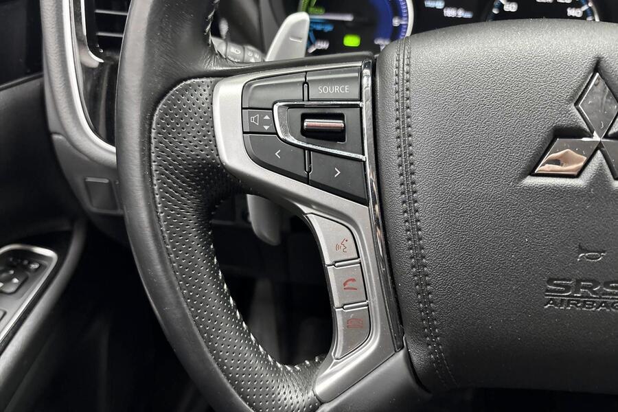 Mitsubishi Outlander PHEV vaihtoauto