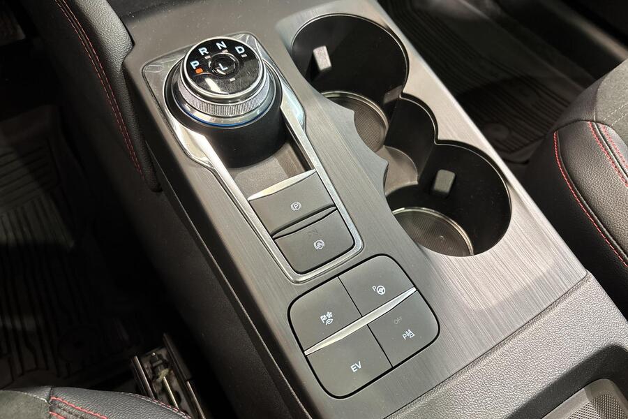 Ford Kuga vaihtoauto
