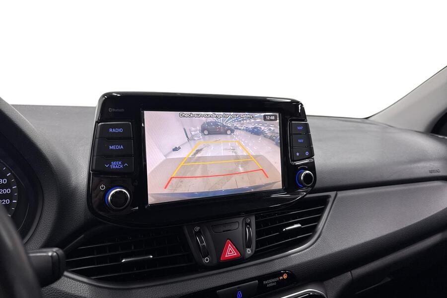 Hyundai i30 5d vaihtoauto