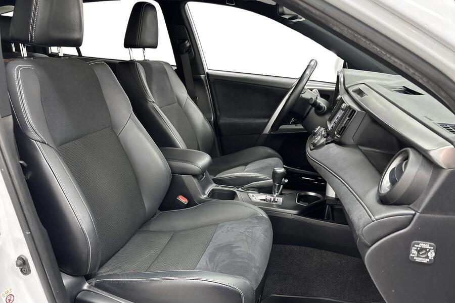 Toyota RAV4 vaihtoauto