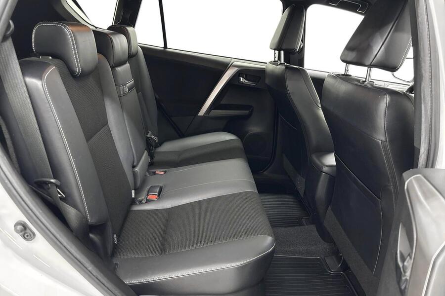 Toyota RAV4 vaihtoauto