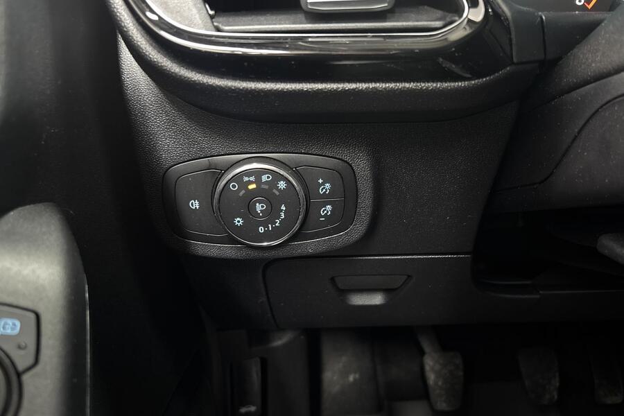 Ford Fiesta vaihtoauto