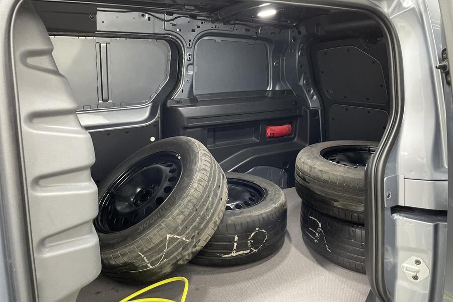 Volkswagen ID. Buzz vaihtoauto