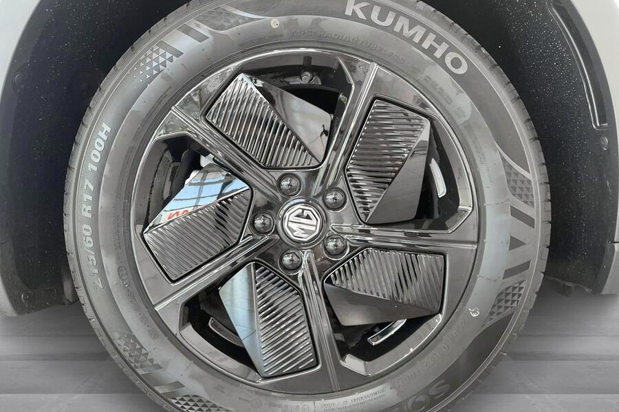 MG MGS5 EV vaihtoauto