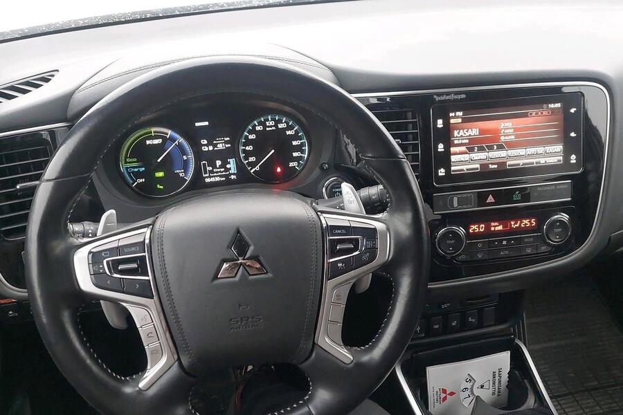 Mitsubishi Outlander PHEV vaihtoauto