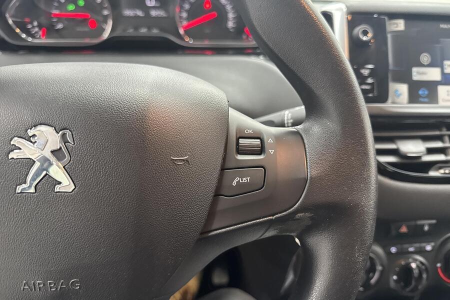 Peugeot 208 vaihtoauto