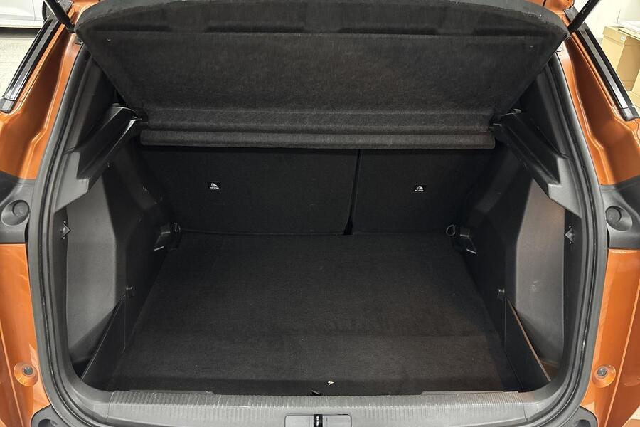 Peugeot e-2008 vaihtoauto