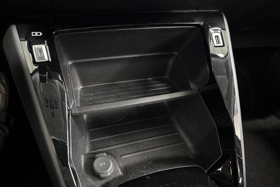 Peugeot e-2008 vaihtoauto