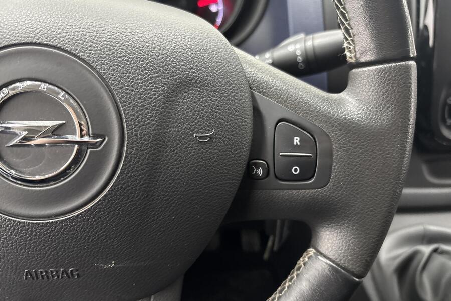 Opel Vivaro vaihtoauto