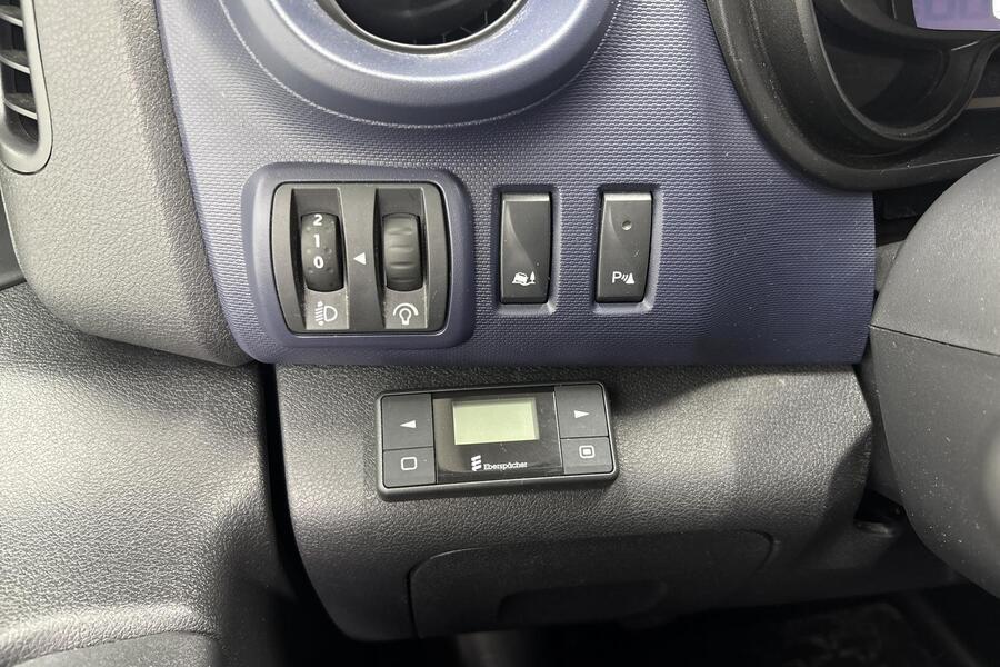 Opel Vivaro vaihtoauto