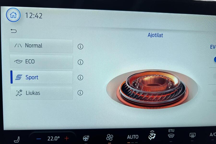 Ford Kuga vaihtoauto